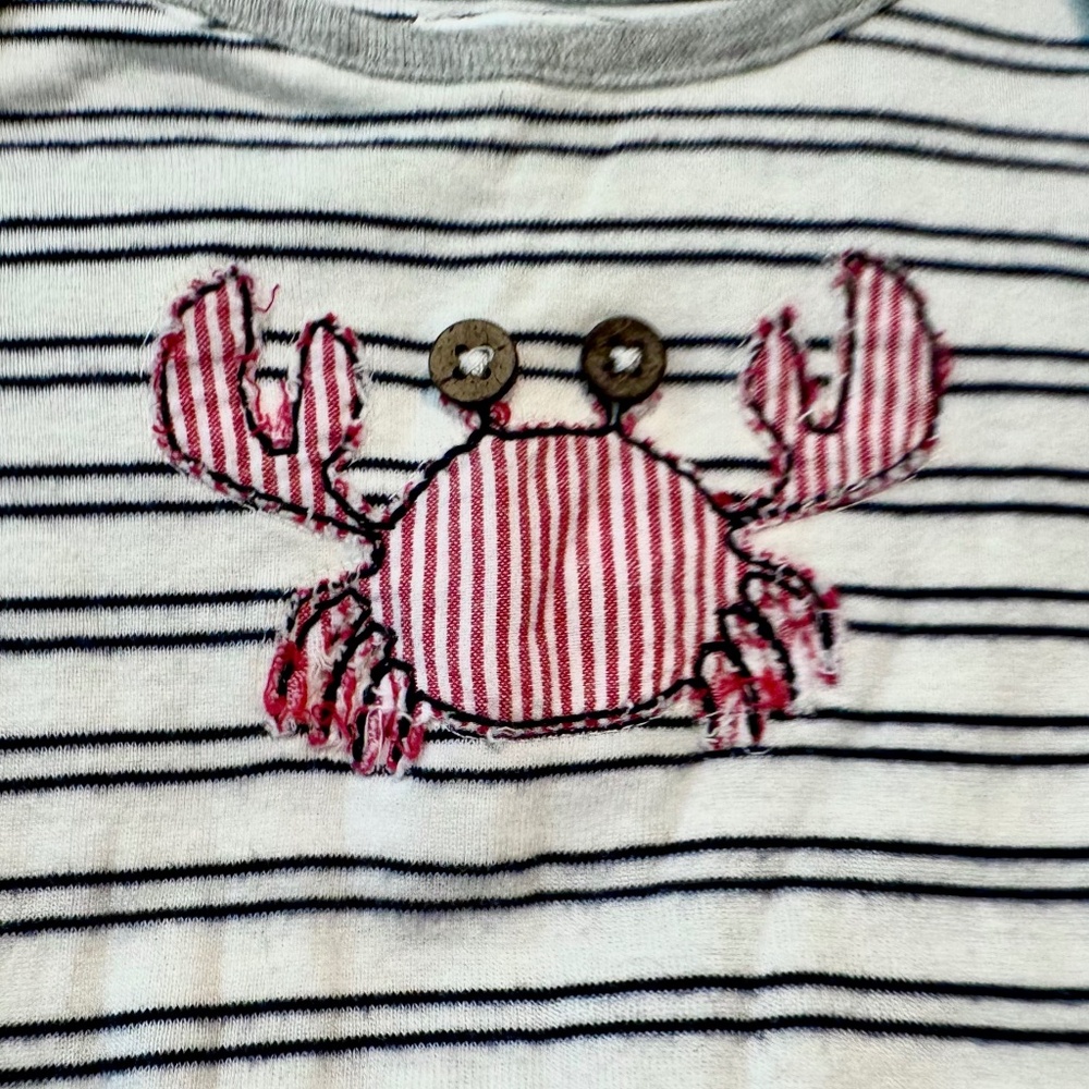 Long sleeve T with cute crab